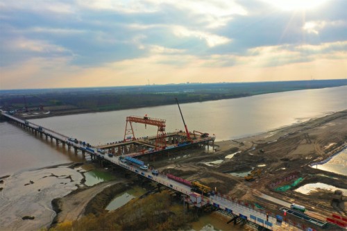 经济观察网：中交一公局沾临二标二分部：用心铸就精品桥                                                                                                                                                                                 